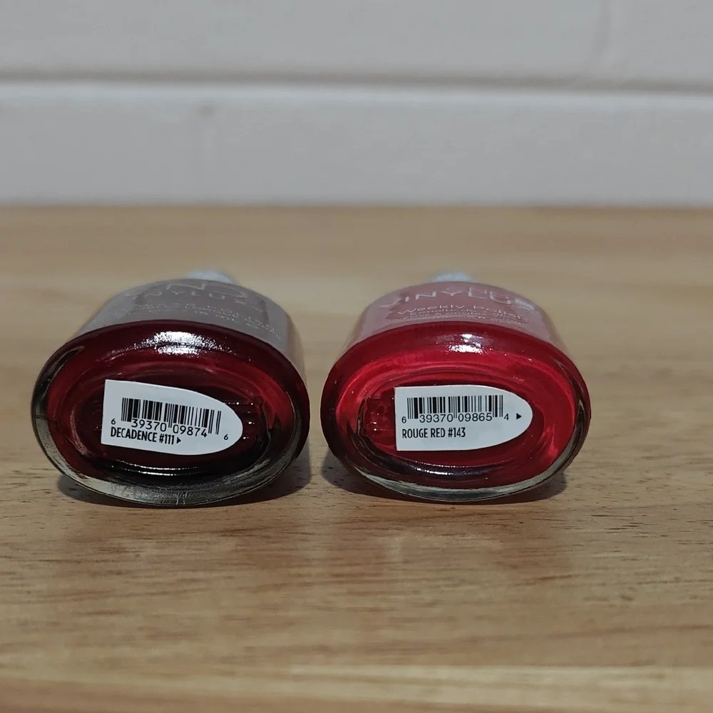 CND Vinylux Long Wear Nail Polish Duo - Deep Red & Bright Red